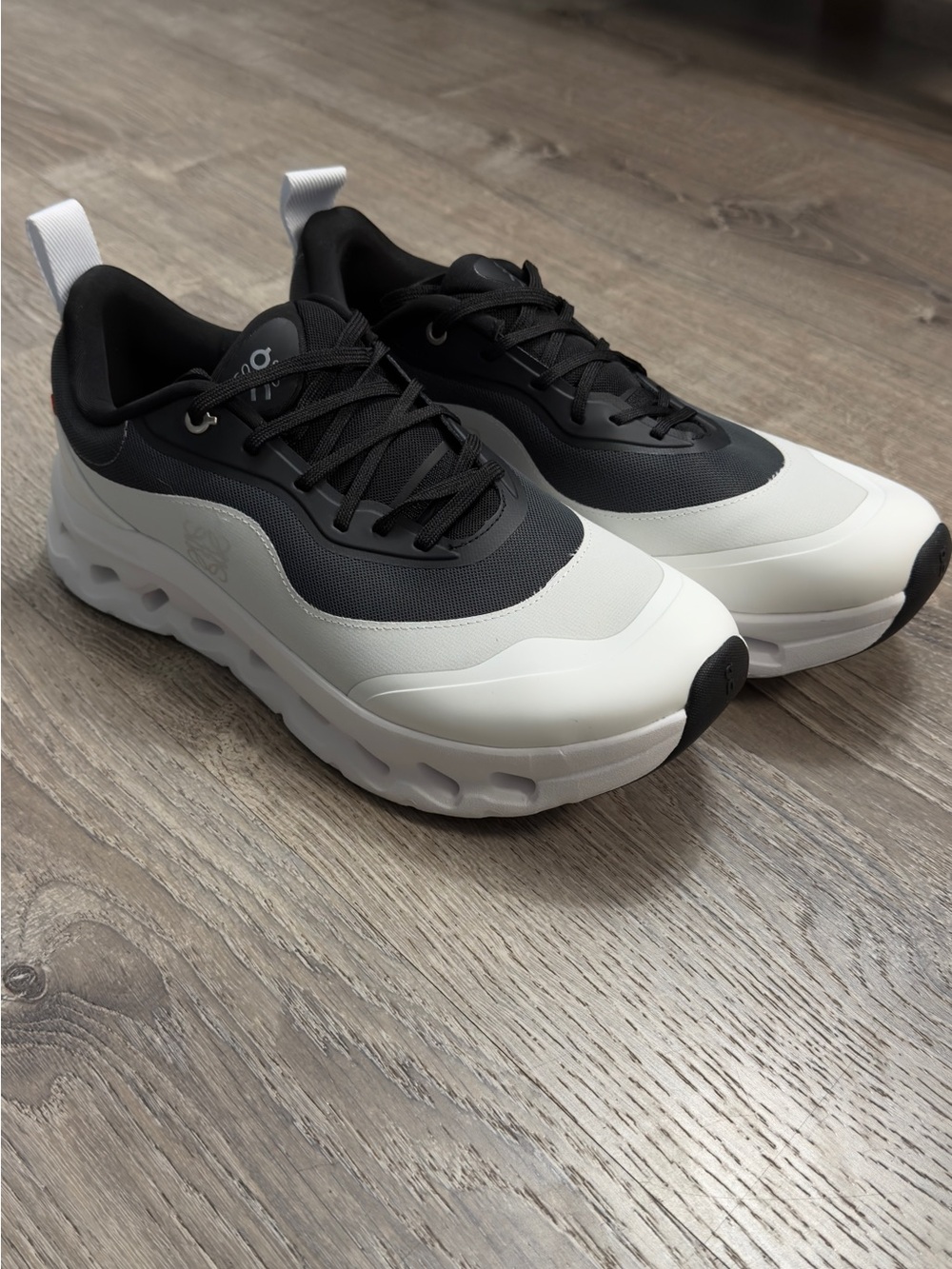 On Loewe Cloudilt Men's Black & White Athletic Sneakers 10.5